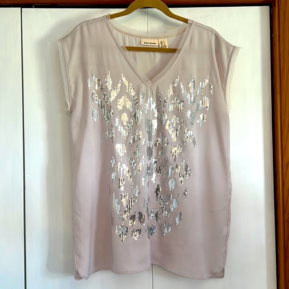 DKNY JEANS womens size large sleeveless top with sequin front design